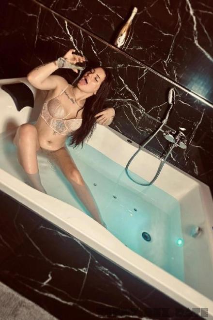 NILA Jung, scharf und verfickt... Basel City, Schweiz