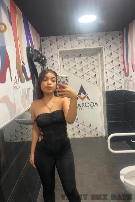 Lili TEEN LATINA TEEN COME IN MOUTH Schweiz, Biel/Bienne - Grenchen