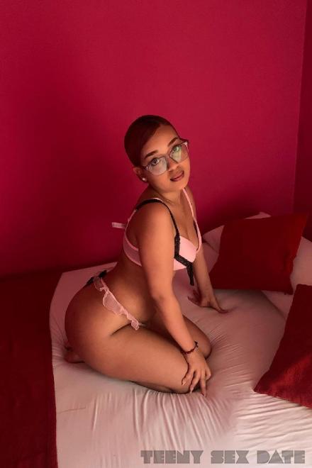 Lili TEEN LATINA TEEN COME IN MOUTH Schweiz, Biel/Bienne - Grenchen